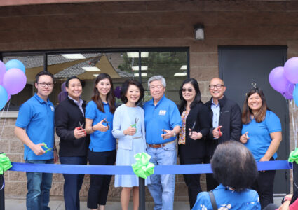 clubGenki opening ribbon cutting