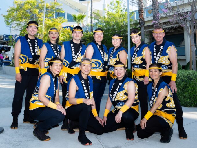 group photo of 11 members of L.A. Taiko Ichiza