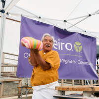 M PALMA PHOTO 2025 Brian Kito of Fugetsu-Do holding mochi