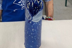 Teachers and Students - Satoko Komaki (93) woman and ceramic piece