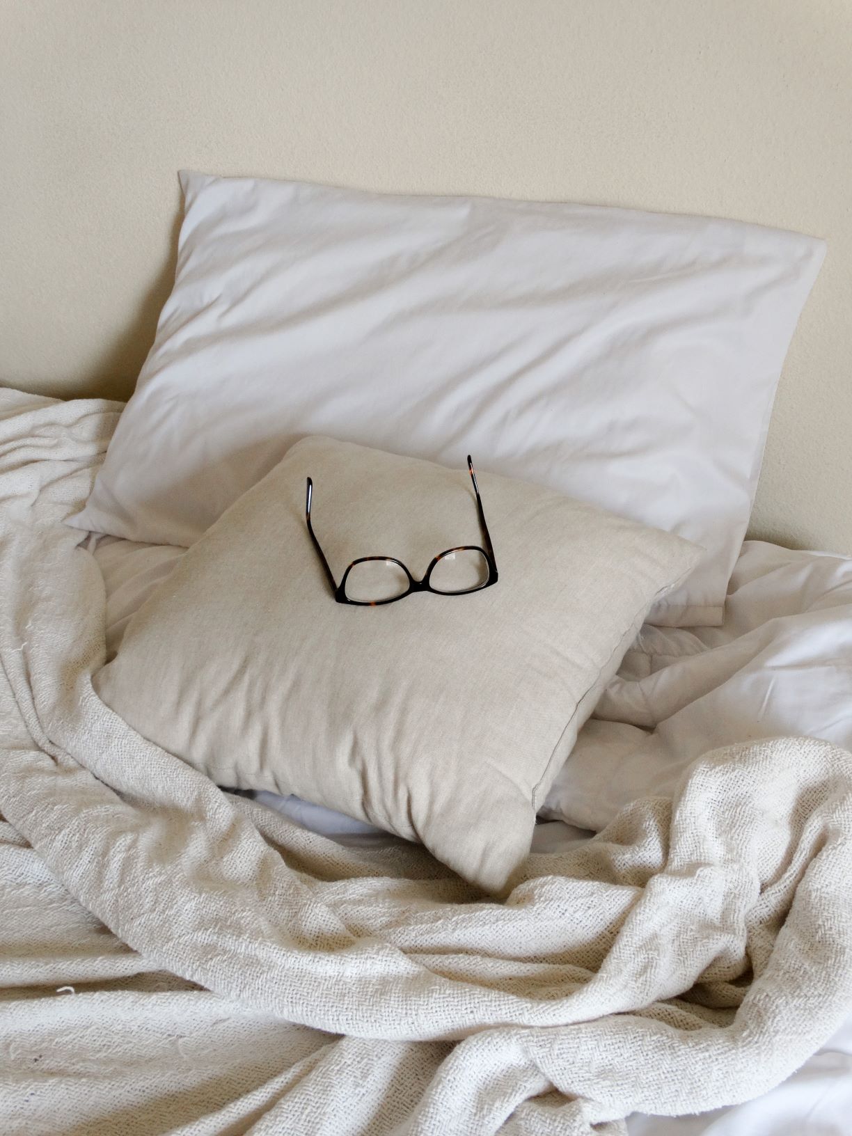 bed and pillows